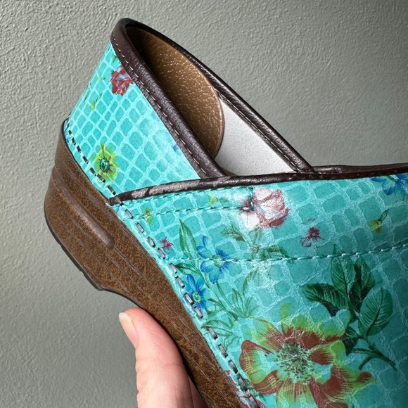 DANSKO Professional Clog turquoise floral snakeskin size 37 (US 6.5-7) - Picture 4 of 11
